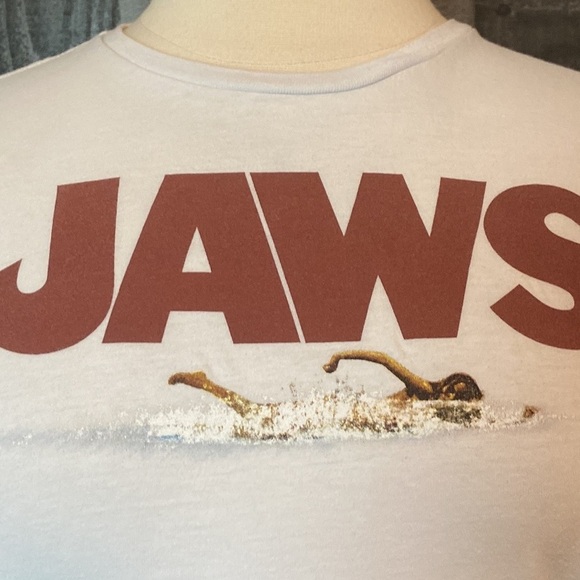 Men’s Jaws t-shirt medium 70’s classic movies fandom beach swim summer vacation - Picture 4 of 12